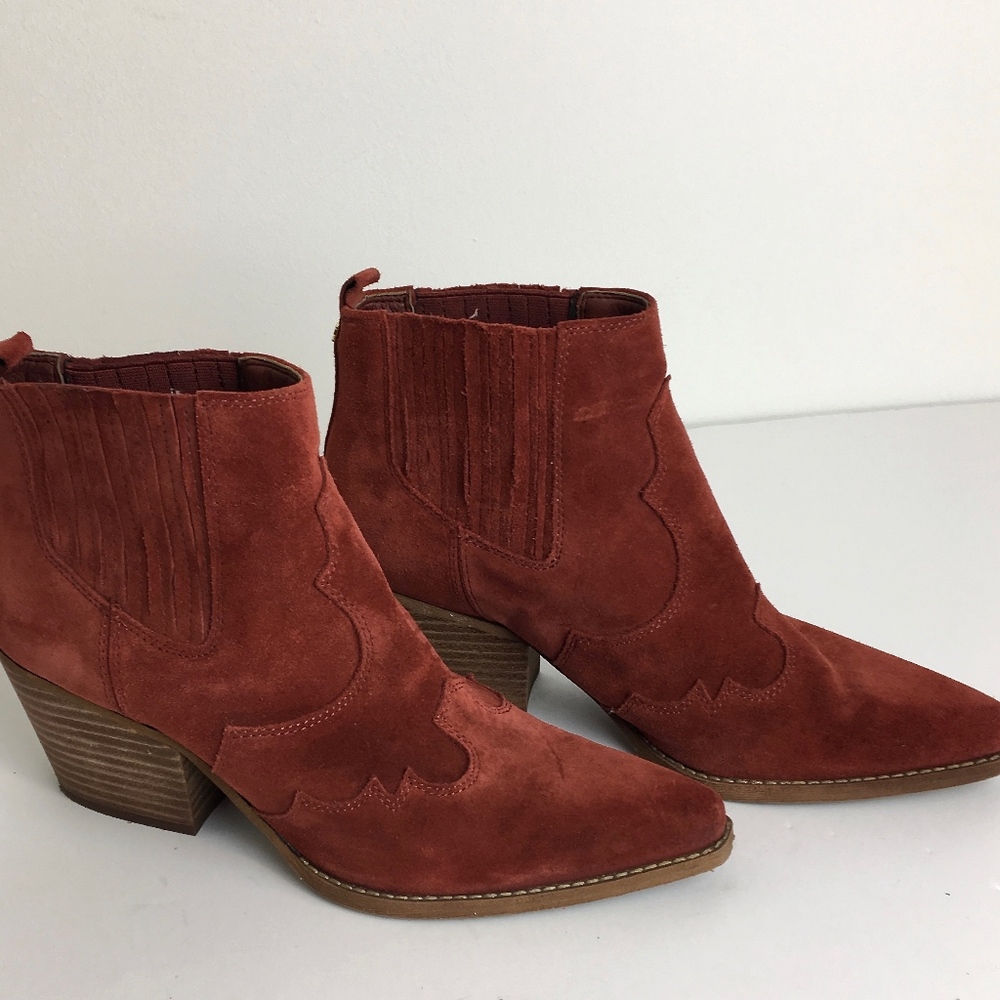 Sam Edelman pull on suede booties size women's 8.5